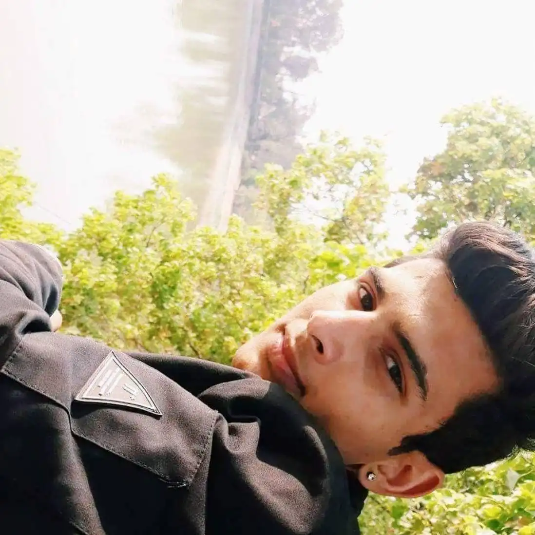 francis profile image