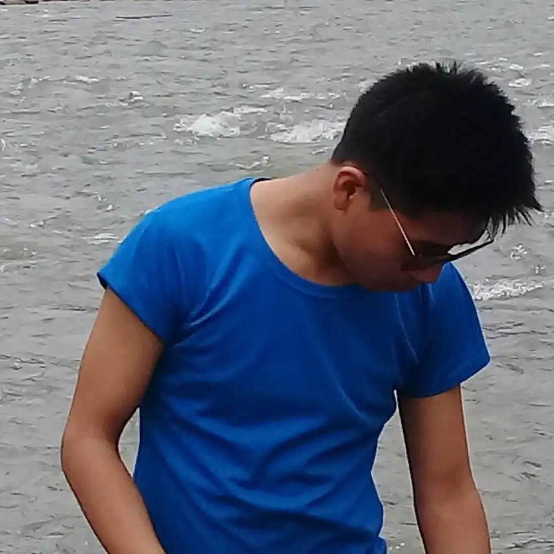 saring profile image